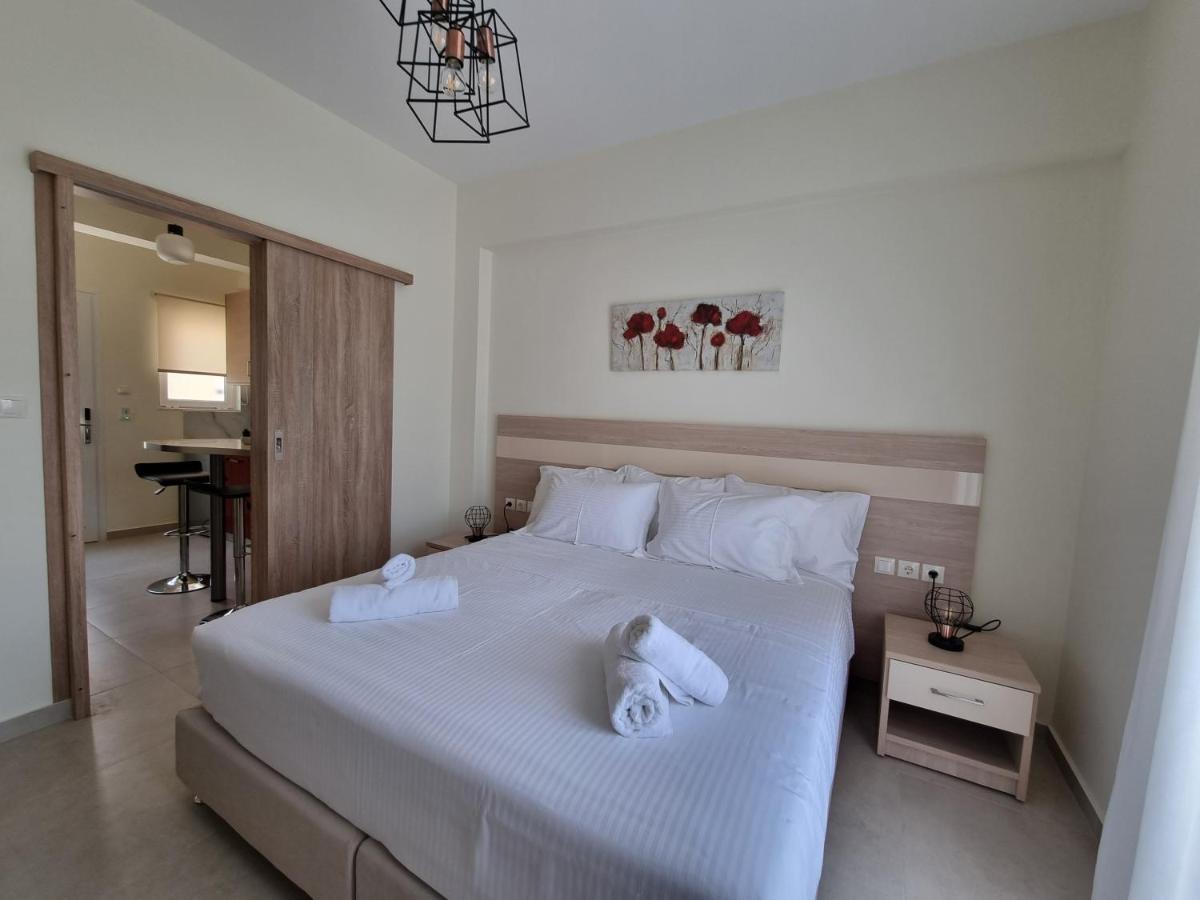Chrysanthe'S Apartments No2 Poros Town Extérieur photo