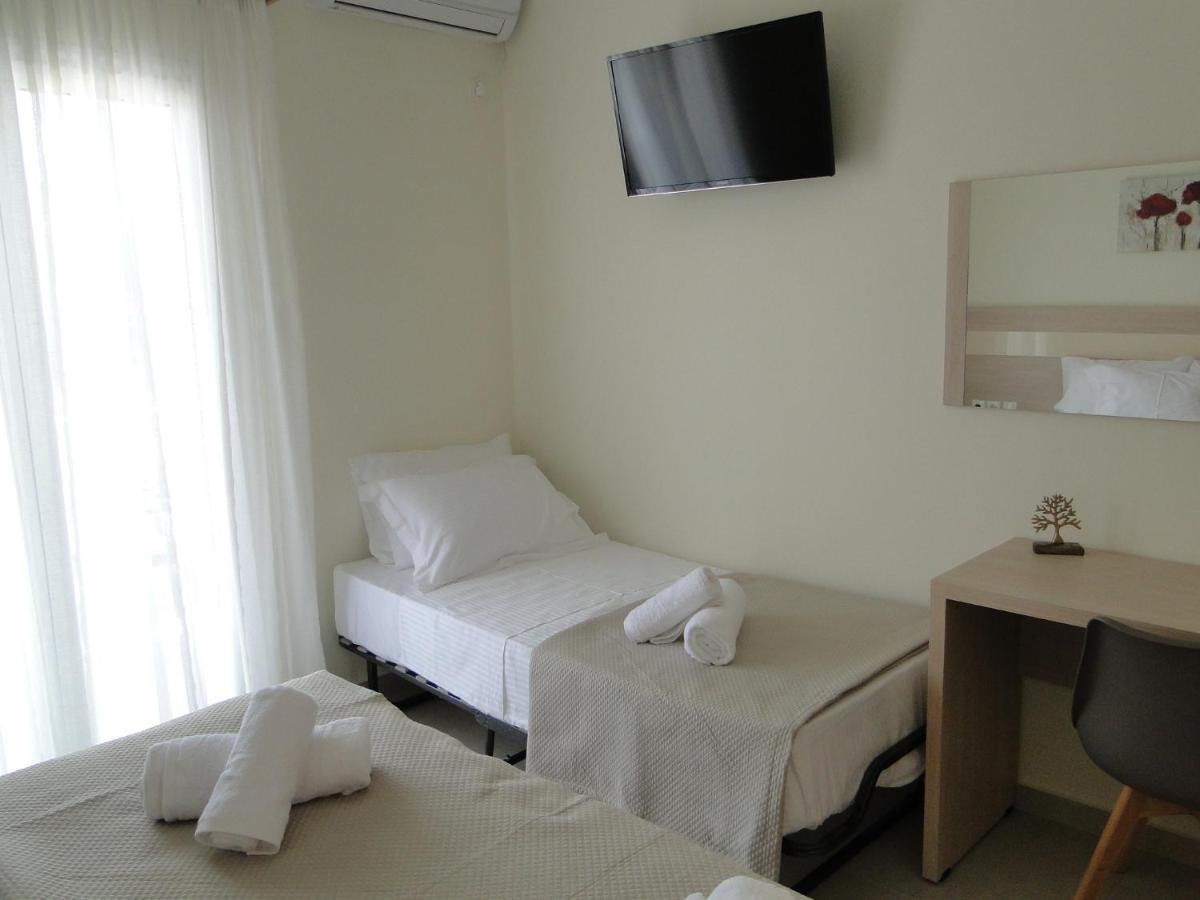 Chrysanthe'S Apartments No2 Poros Town Extérieur photo