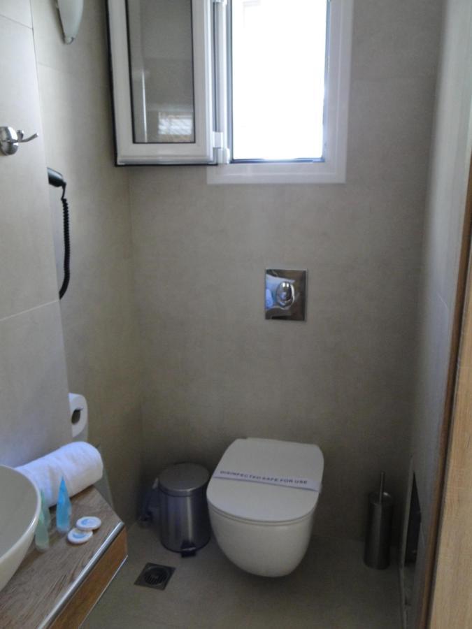 Chrysanthe'S Apartments No2 Poros Town Extérieur photo